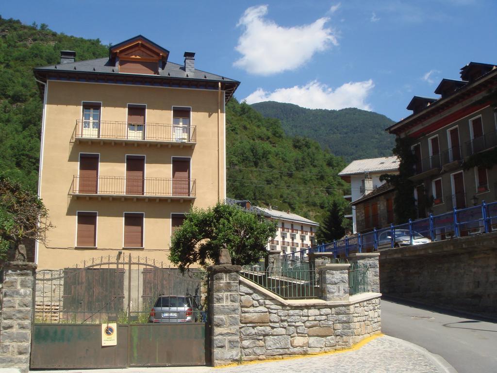 Apartamentos Valles Broto Rom bilde